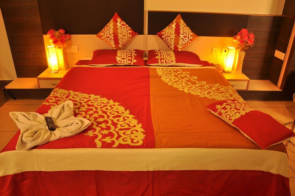 Hotel Sun Park Puducherry Zimmer foto